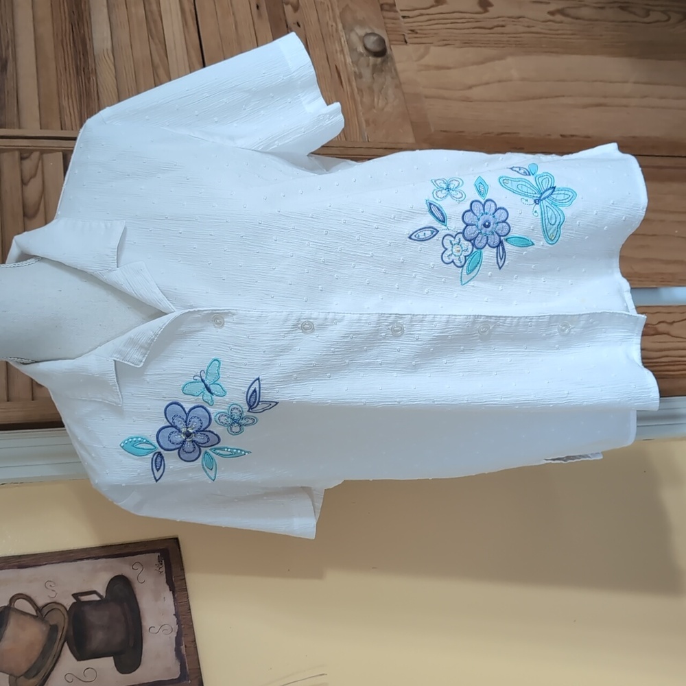 Alfred Dunner White Blouse with Aqua & Blue Floral Butterfly Embroidery 16 XL
